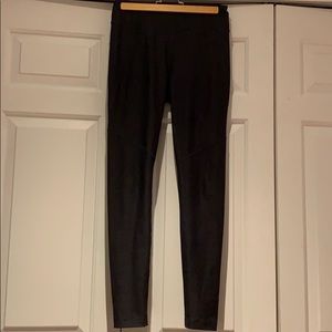 Charcoal outdoor voices leggings